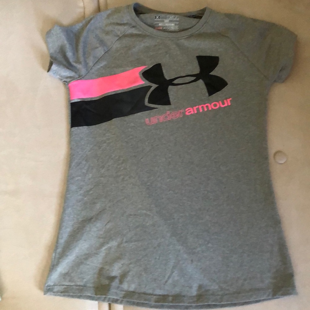 Girls Under Armor Tshirt